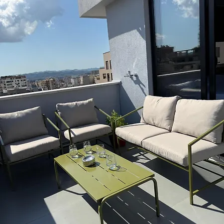 La Luxury Rooftop * Tirana