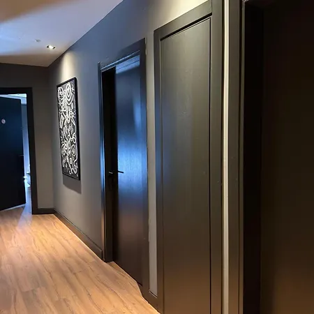 La Luxury Rooftop * Tirana