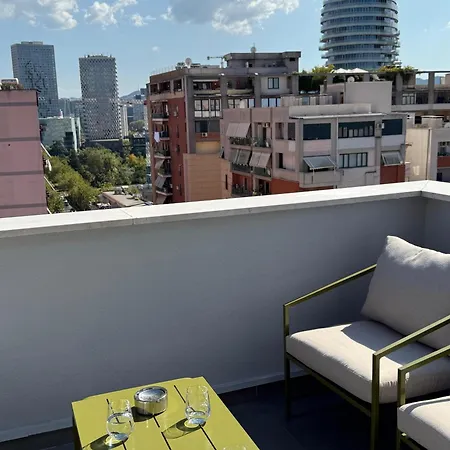 La Luxury Rooftop Apartment *