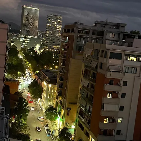 La Luxury Rooftop Apartment *