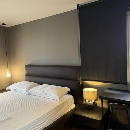 La Luxury Rooftop Apartment Tirana