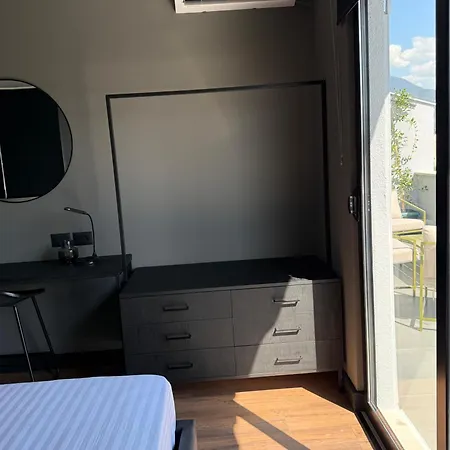 Lägenhet La Luxury Rooftop Tirana