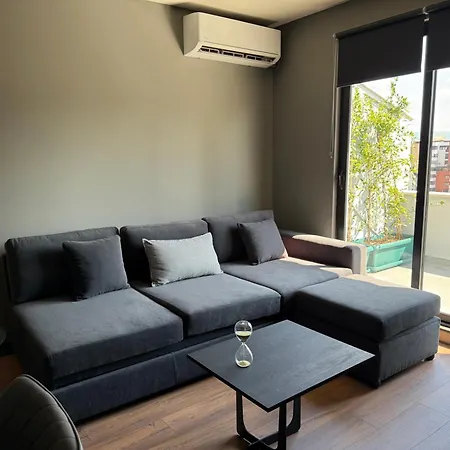 La Luxury Rooftop * Tirana