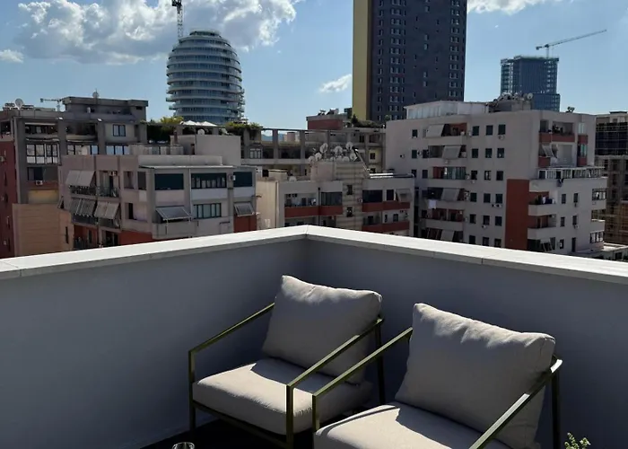La Luxury Rooftop Appartamento Tirana