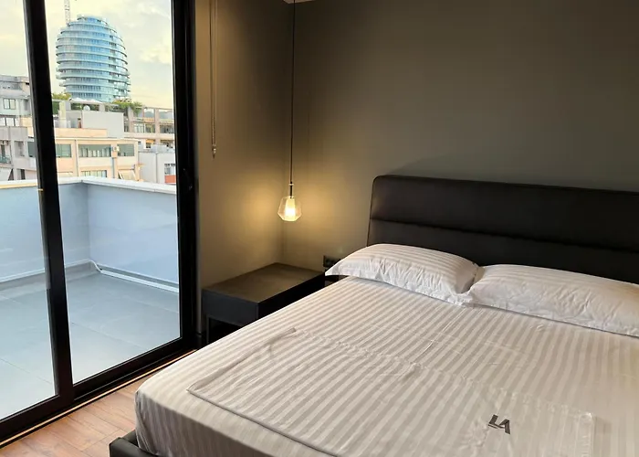 La Luxury Rooftop Appartamento Tirana